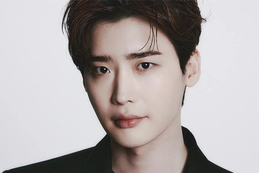 20240913075351_lee-jong-suk